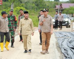 Jalan Rusak di Jirak Jaya Diperbaiki, Minta Warga Jaga dan Awasi