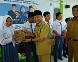 Pj Bupati Apriyadi Komitmen Cetak Generasi Tangguh di Muba