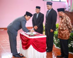 Pj.Bupati Muba Hadiri Pelantikan Rektor Institut Rahmaniyah Sekayu