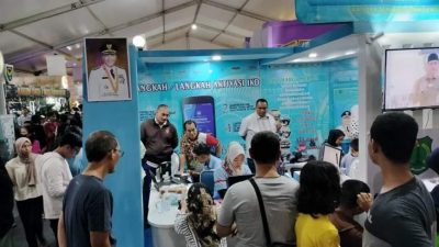 Warga Serbu Layanan Adminduk Gratis Stand Disdukcapil di Muba Expo