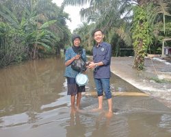 IWO Muba Berikan Bantuan Kepada Warga yang Terdampak Banjir