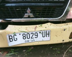 Diduga Oleng, Mobil Truk Minyak Alami Laka Lantas di Desa Rantau Panjang