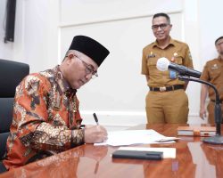 Pj Bupati Apriyadi Hibahkan Lahan untuk Pendirian Kantor Samsat Muba II