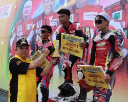 Pj Bupati Sandi Fahlepi Melepas Secara Resmi Kejurnas Nasional Motoprix Seri 1 2024