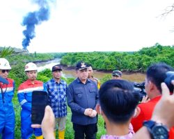 PJ.Bupati Muba bersama Sekretaris Daerah Gerak Cepat Turun Lapangan Tinjau Ilegal Drilling