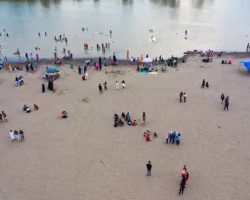 Pantai “Bongen” Menjadi Destinasi Wisata Baru Masyarakat Dan Peluang Usaha Bagi UMKM