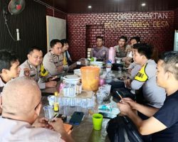 Kapolsek Sanga Desa Perkuat Peran Bhabinkamtibmas Lewat Pengarahan Strategis Jaga Kamtibmas