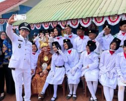 Pimpin Upacara HUT RI Ke – 80 Tahun, Kades Dawas : Momentum Bangkitkan Semangat SDM Menuju Indonesia Emas