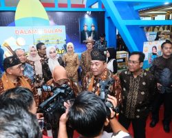 Stand Dinkominfo Muba Jadi Magnet di Malam Pembukaan Muba Expo 2025