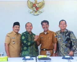 Pemkab Muba Bersama DPRD Muba Komitmen untuk Pedomani dan Pertahankan Permendagri 126 Tahun 2017