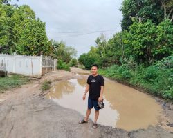 Miris,Jalan Desa Pandan Dulang Rusak Parah, Tokoh Pemuda Muba Alek Pander SH : Dimana Perhatian Pemkab Muba