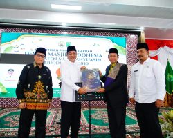 Bupati Muba Hadiri Peringatan Hari Santri Nasional 2025 Sekaligus Lantik Pengurus DMI Kabupaten Muba