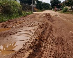Jalan Kabupaten dan Provinsi Rusak Parah, Warga Minta Dishub Muba Tertibkan Aktifitas Angkutan Minyak Ilegal dan Batu Bara