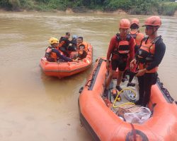 Tim SAR Gabungan Gerak Cepat Lakukan Pencarian Korban Tenggelam di Sungai Batanghari Leko