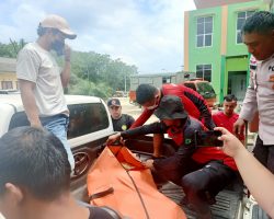Kerja Keras Tim SAR Gabungan Membuahkan Hasil, Nova Kurniawan Korban Tenggelam di Sungai Batanghari Leko Berhasil Ditemukan