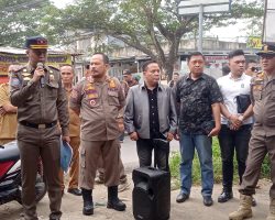 Langgar Aturan, Puluhan Kios Liar Ditertibkan Satpol PP Palembang